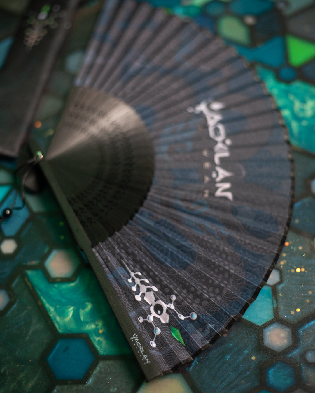 Hand Fan / Bamboo - DRAGONS